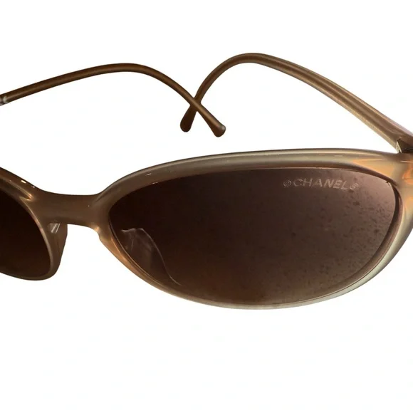 AUTHENTIC CHANEL Beige Frame Sunglasses with Brown Gradient Lenses - Picture 9 of 11